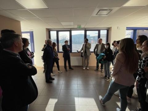 La quinzaine d'étudiants de deuxième année du cycle ingénieur venue suivre le module de découverte "Management de l’innovation en cosmétique"